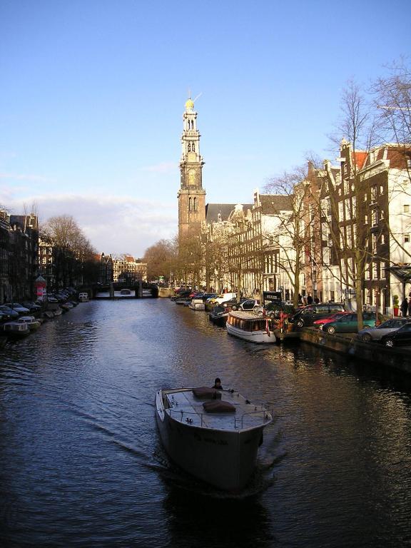 Готель Houseboat Under The Mill Амстердам Екстер'єр фото